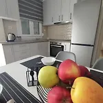 Ευρύχωρο Και Άνετο Διαμερισμα